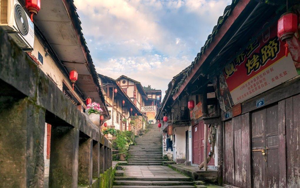 探索全新冷知识分享平台 - 分手以后,需要分对错吗?